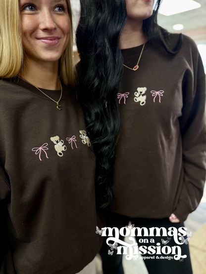 teddy bear coquette - embroidered sweatshirt
