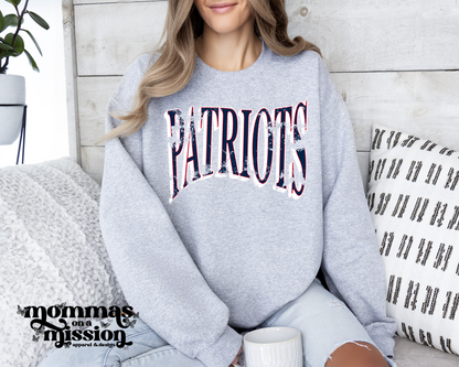 wavy distressed patriots