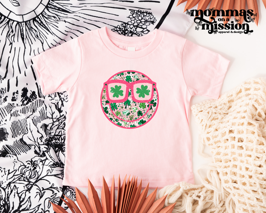 shamrock smiley & glasses (youth)